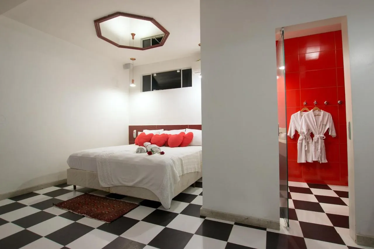 Champagne Motel Tubarão